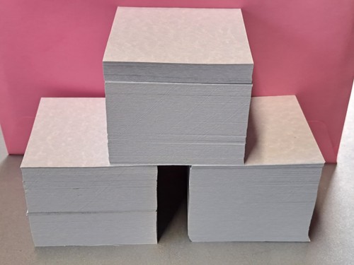 600 sheets blue - sheets, parchment